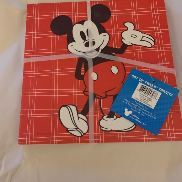 Set of 2 Disney Mickey Mouse Howdy 8” trivets w/ cork backing - Picture 3 of 8